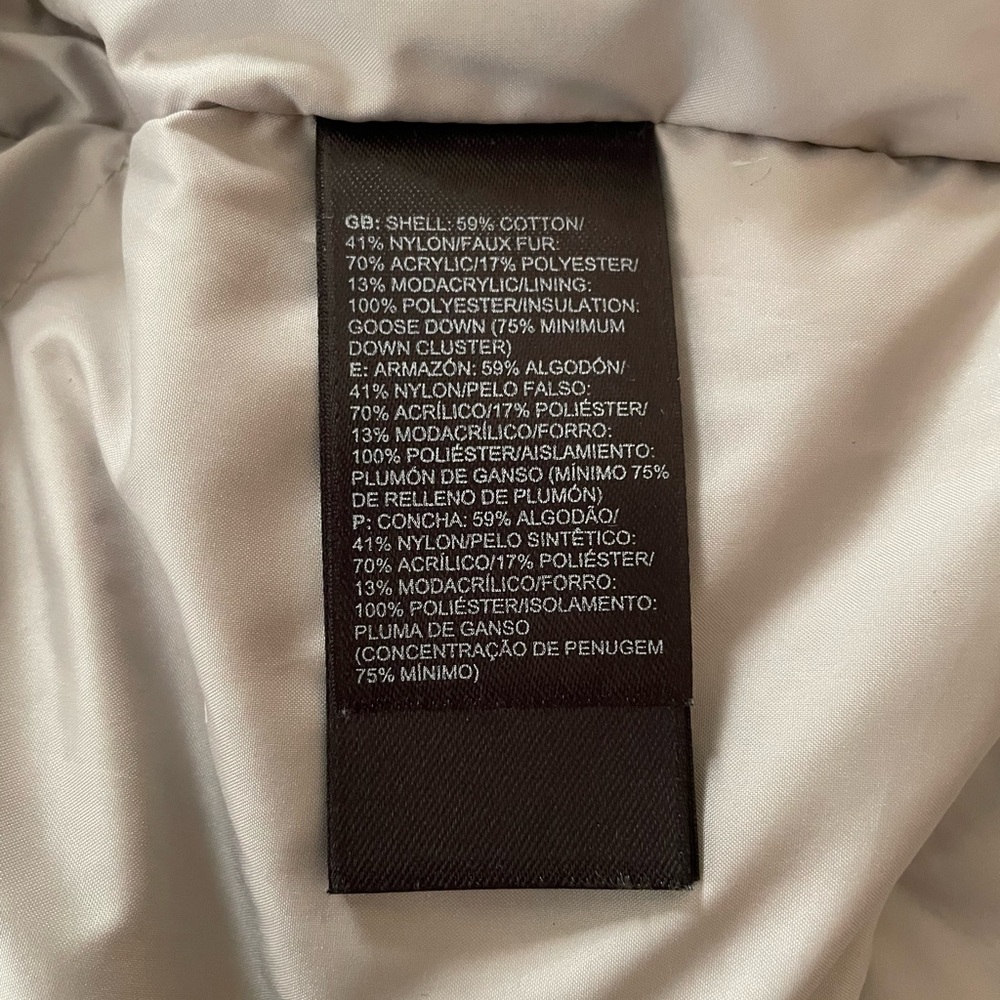 The North Face Women's Off-White Ski Jacket - Picture 6 of 6